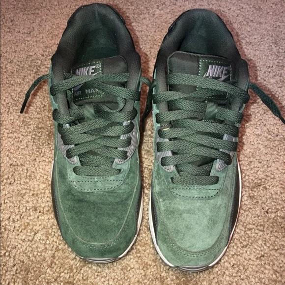 SOLD - Women’s Olive Green Nike Air Max 90 - Picture 3 of 6